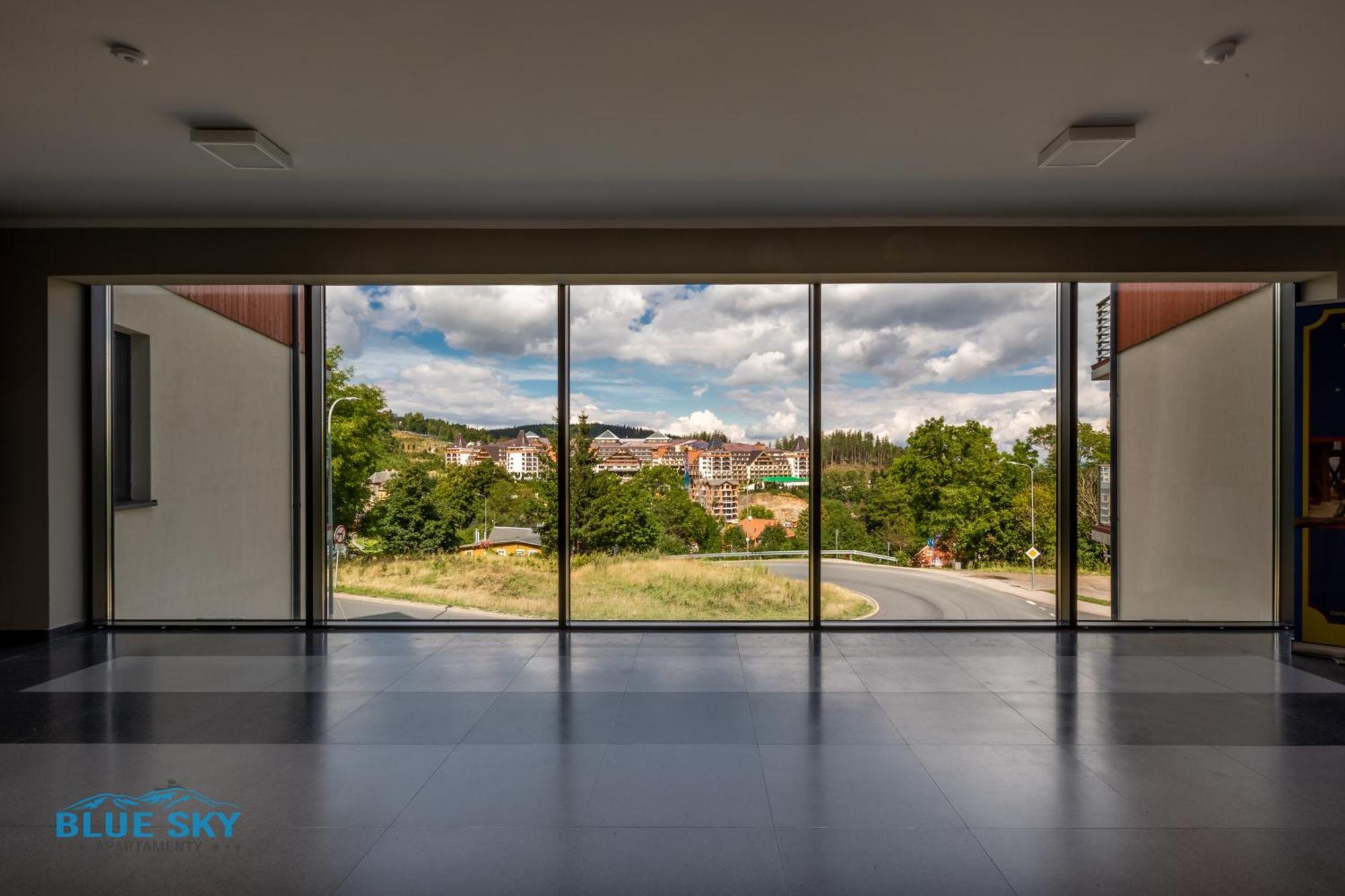 Apartamenty Bluesky: Mountain View Retreat Near Trails Karpacz Room photo