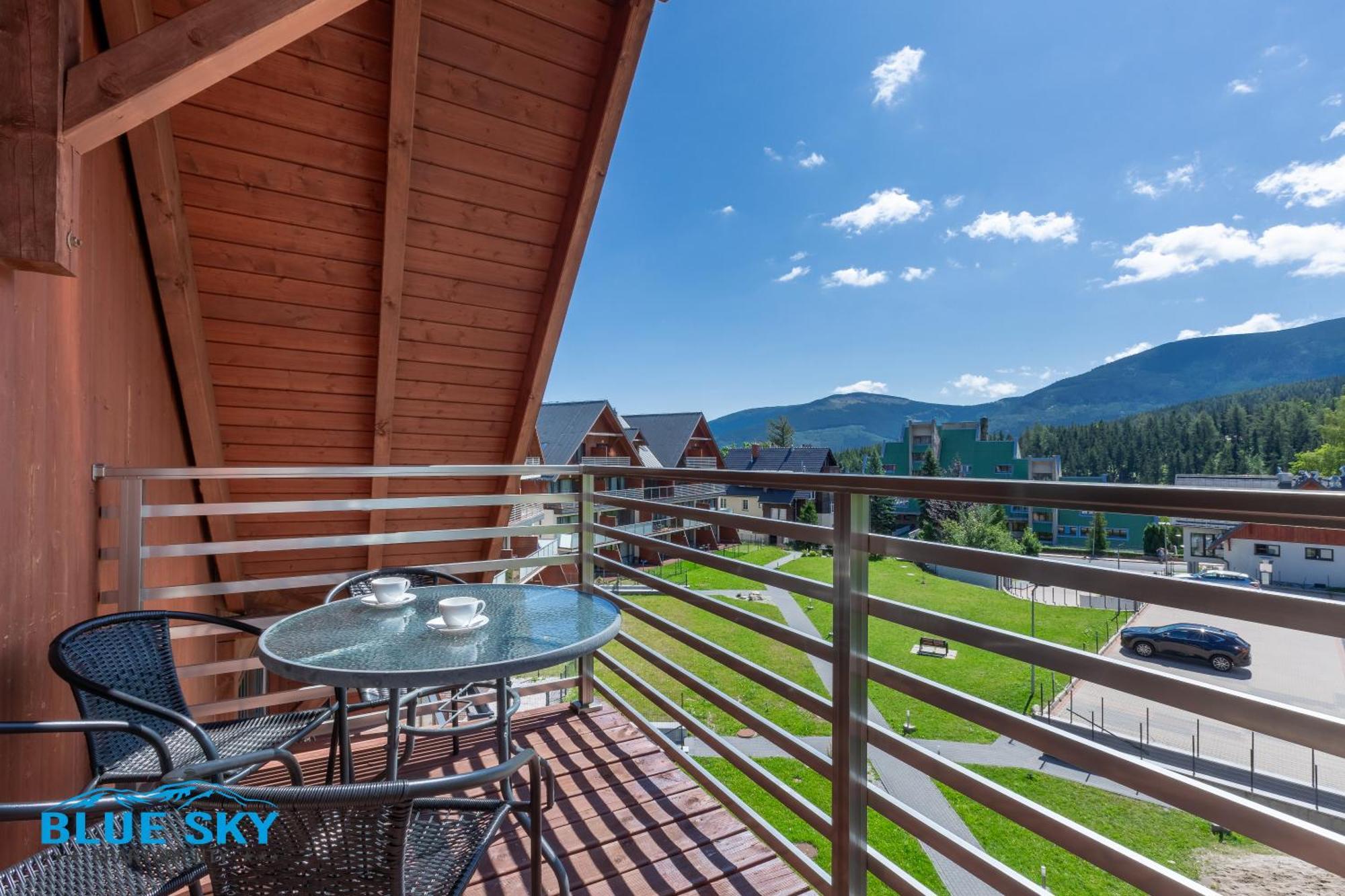 Apartamenty Bluesky: Mountain View Retreat Near Trails Karpacz Exterior photo