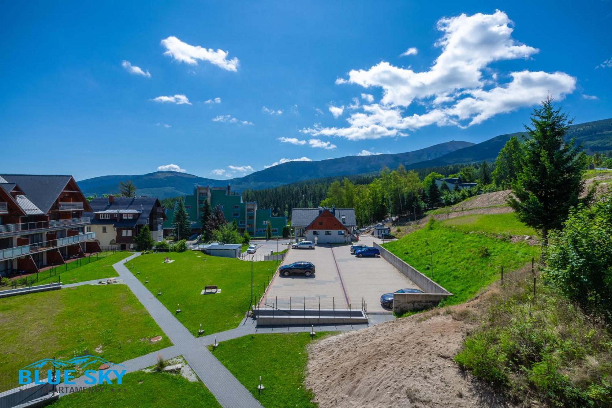 Apartamenty Bluesky: Mountain View Retreat Near Trails Karpacz Exterior photo